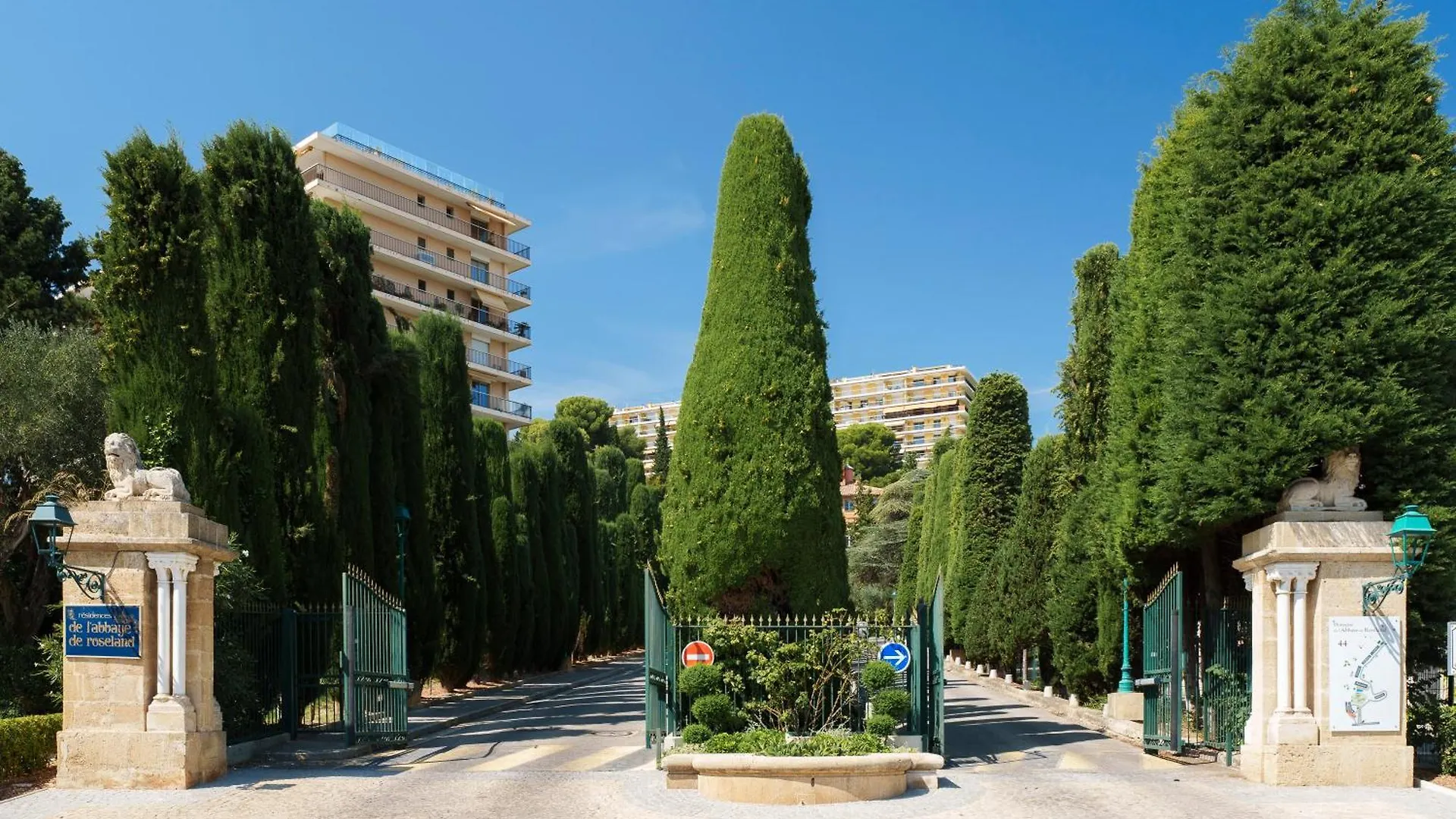 Nice Renting - Abbaye - Luxury Penthouse Sea View Pool Tennis Parking Frankrijk